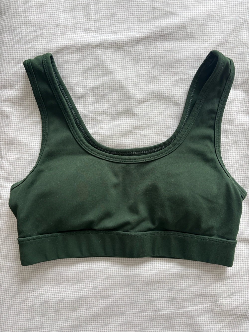 Scoop-Neck Forest Green Sports Bra — Supportive Everyday Style